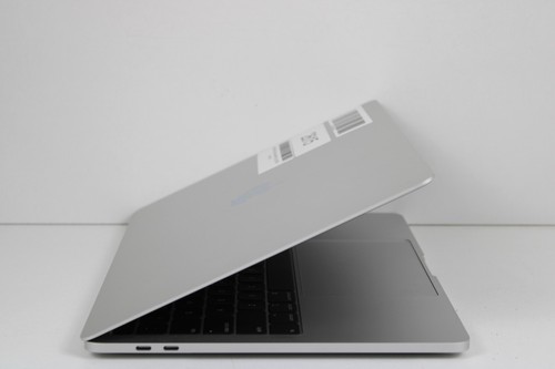 Apple Macbook Pro 13" (2019) 256GB SSD 16GB Ram i5-8279U Platina 13" inch !!!!!! - Afbeelding 4 van 8