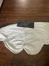 Tahari Home slim line tree skirt white Velvet W/Large pearls Edge Scalloped 48”