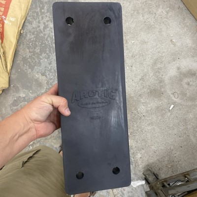 Arctic Heavy Duty Bottom Poly Mounting Block for HD Sectional Plows Part #10209
