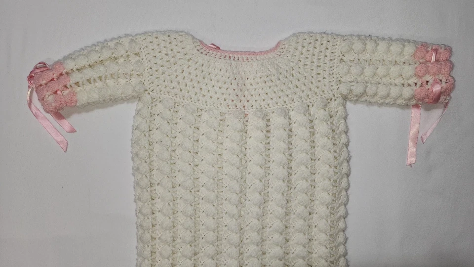 Hecho a mano Crochet Bautizo Bunting Vestido y Gorro Bebé Bautizo Vestido Encaje Foto 4 de 4