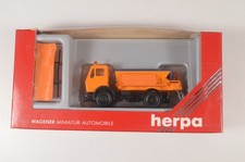 Herpa HO Mercedes Benz SK Snowplow with Salt Spreader - 140027