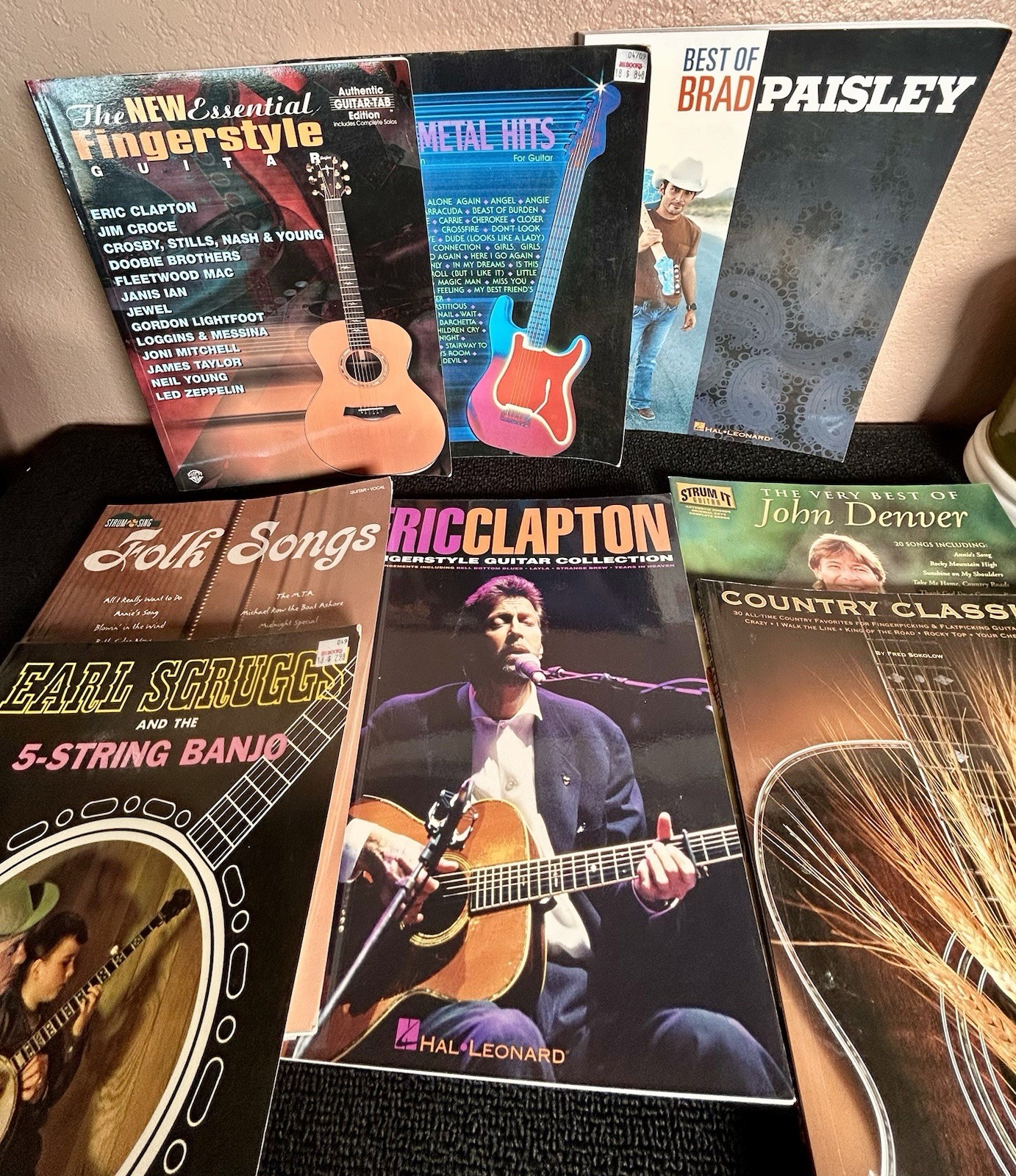 Lot of 8 Guitar Tab Books Hal Leonard, Warner Bros& Others Sheet Music Songbook