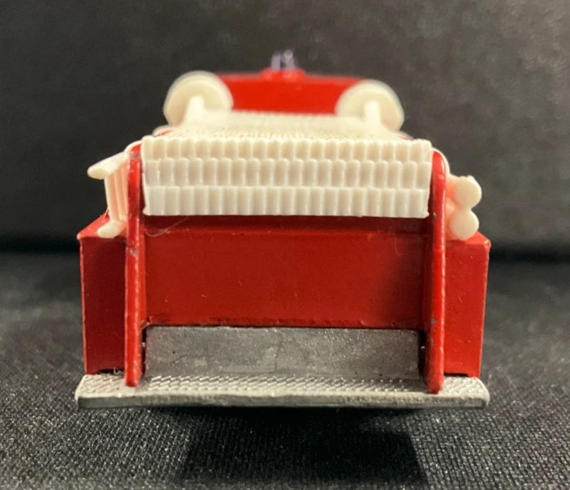 1966 Lesney Matchbox Fire Pumper Truck Toy #29 VTG 1-75 Series Die-Cast AMAZING! - Image 4 of 4