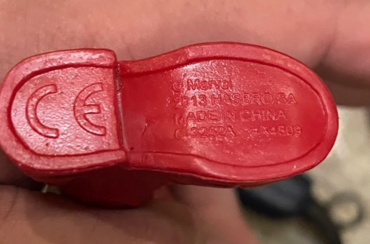 ¡Raro! Figura de acción Marvel Capitán América 2012 Talking 10” Toy Twist Doll Foto 3 de 3