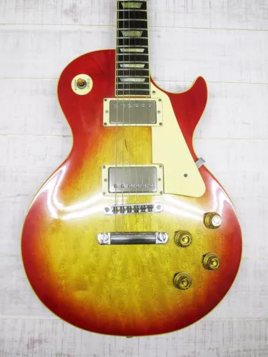 Greco 1977  EG700 Les Paul Standard Cherry Sunburst Ebony Fretboard MIJ