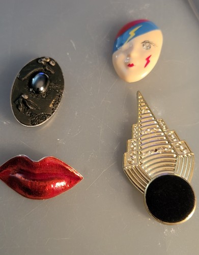 Brooch Statement Lot Of 6 For The Younger Crowd - Picture 2 of 9