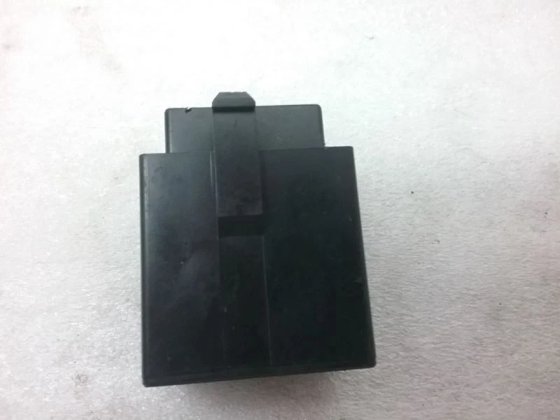 MB572253 RELÉ DESCONGELADOR 2000 MITSUBISHI MONTERO SPORT A-36-1P Foto 2 de 3