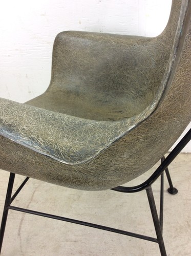 Mid Century Modern Molded Fiberglass Chair with Wrought Iron Base - Picture 17 of 24