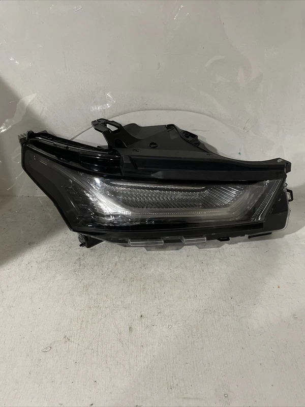 2022 2023 chevy traverse daytime running light oem used right 85157670 Headlight