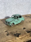 VINTAGE DINKY TOYS 160 RARE AUSTIN A30 SALOON CAR PLASTIC RIDGED WHEELS CORGI