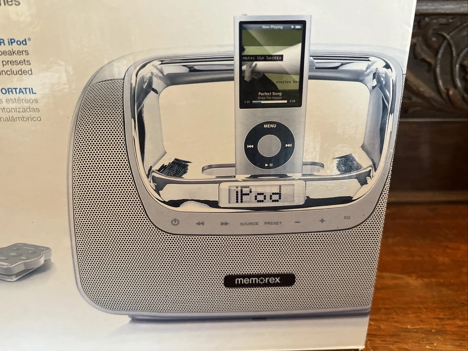 NEW Memorex MiniMove Portable FM Boombox Speaker System w Remote Mi3x-SIL - Image 3 of 4