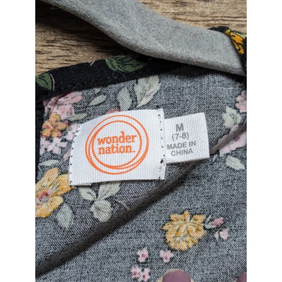 Girls Size 7/8 Lot of 2 Tops T Shirt Christmas Red Cat Holiday Flowers Black - Image 3 of 4