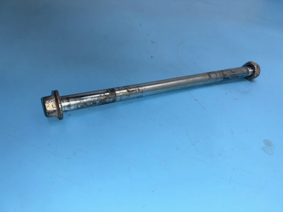 Kawasaki KX85 2009 91-25 brazo oscilante eje Foto 4 de 4