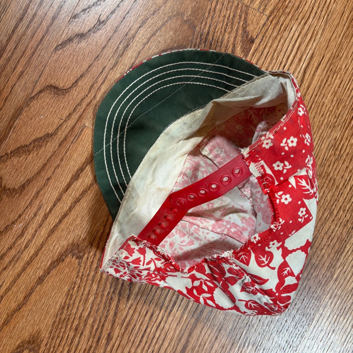 Vintage 70s Paisley Red Floral Painters Hat Hippie View 4