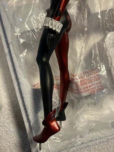 DC Collectibles DC Comics Icons Harley Quinn Number Limited Edition Statue #3799 - Picture 24 of 24