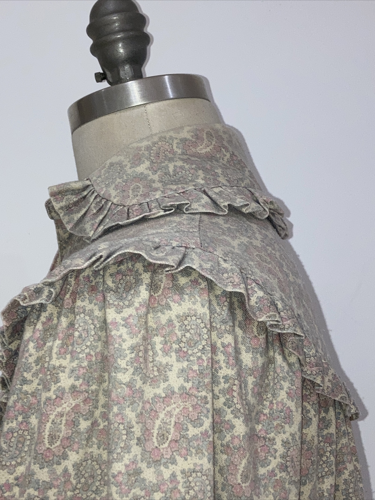 Rare Vintage Paisley 1970s Selfridges Floral Shirt with Frills, 21" pit to pit 6