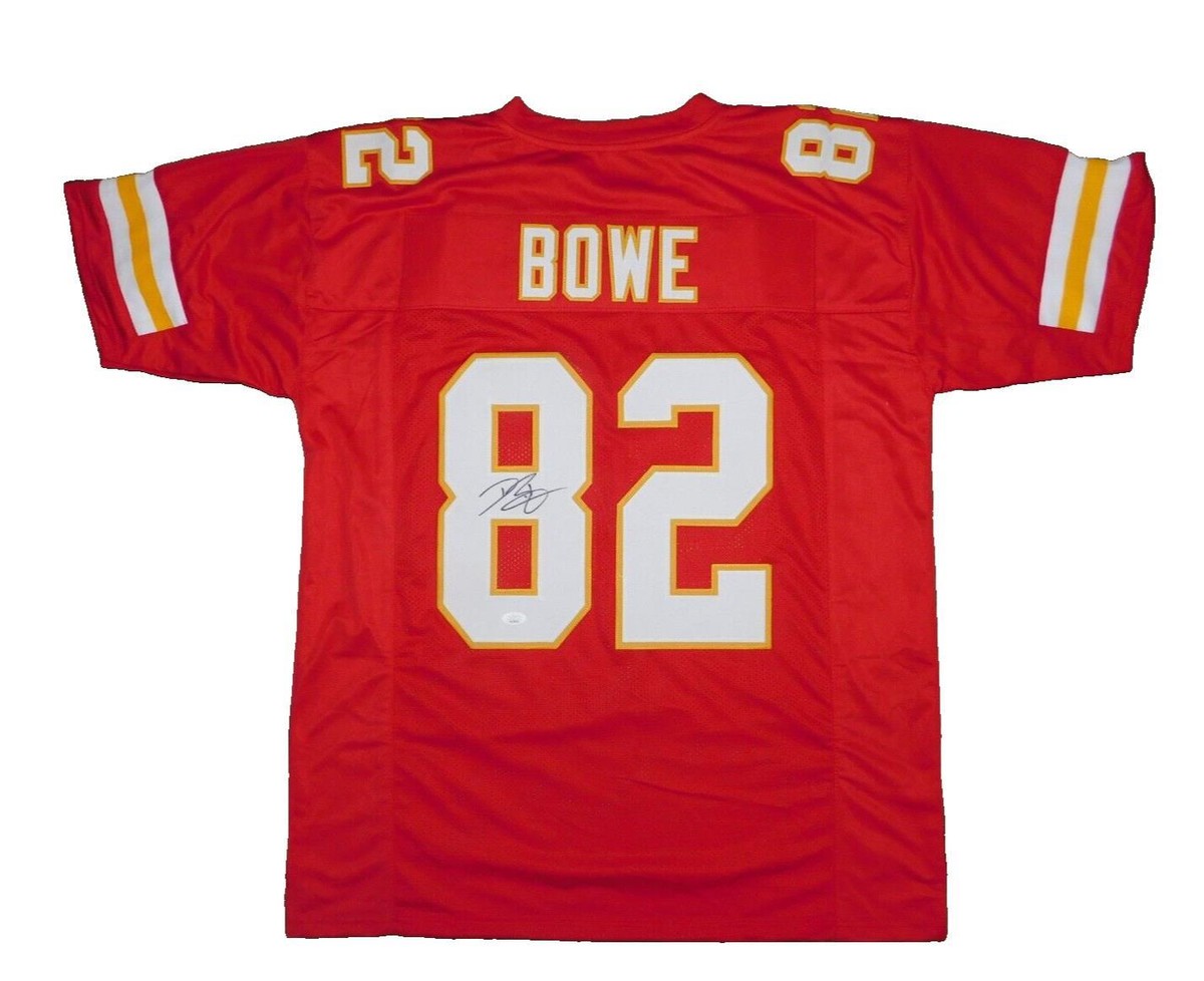 Dwayne Bowe Cleveland Browns, Kansas City Chiefs, Lsu Tigers signed, autographed NFL football Dwayne Bowe Cleveland Browns, Kansas City Chiefs, Lsu Tigers signed, autographed NFL football
