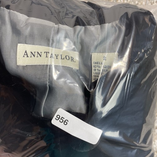 Ann Taylor Rich Black Velvet Dress Jacket Gr. 2 Samtknöpfe Viskose Seide Taschen - Bild 10 von 10