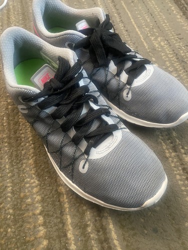 nike fury 2 trainers