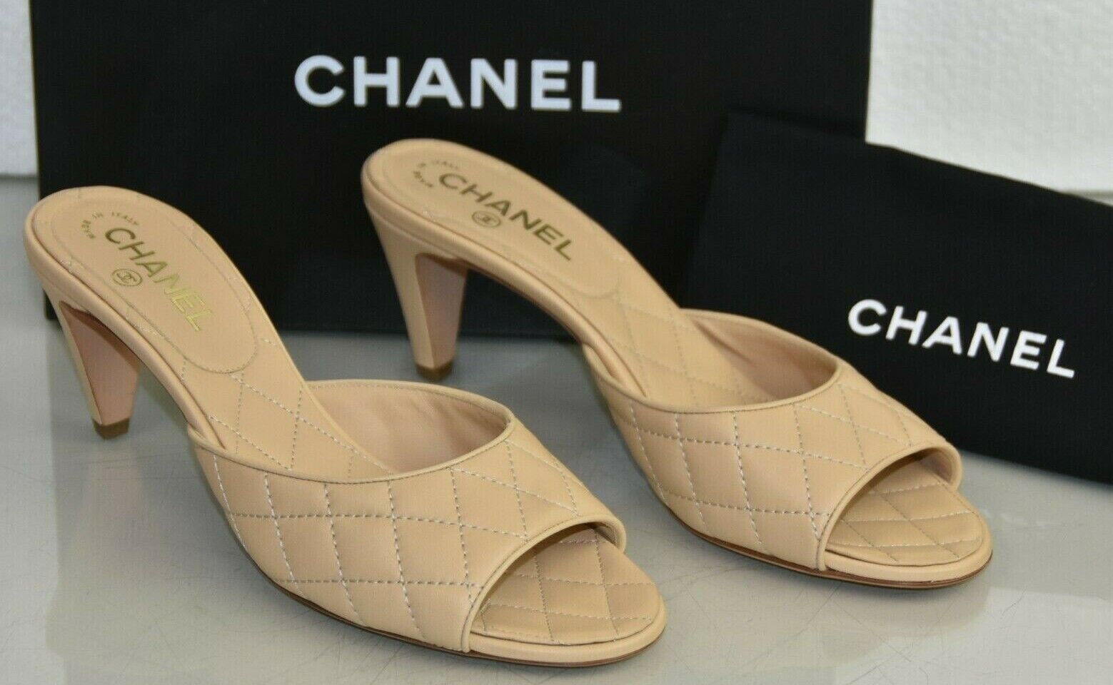 NEW Chanel Slides Mules Sandals Cream CC Gold Quilted Leather
