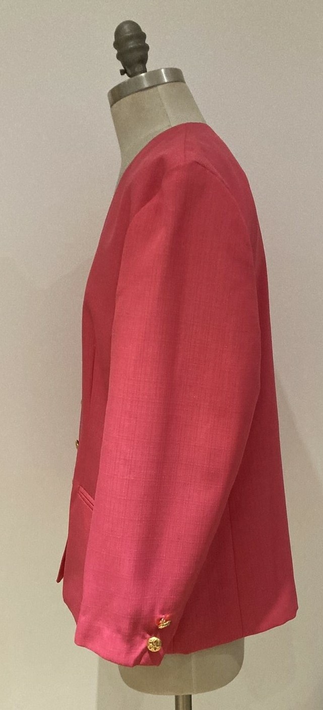 Vintage 1980s C & A Fuchsia Jacket, Size 40, armpit to armpit 20" approx. 5