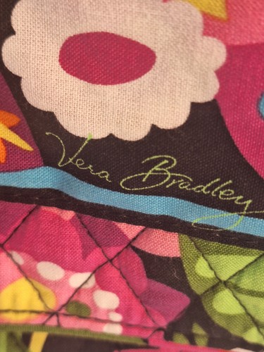 Vera Bradley Floral Crossbody Bag. Excellent Condition, Very Clean - Picture 11 of 17