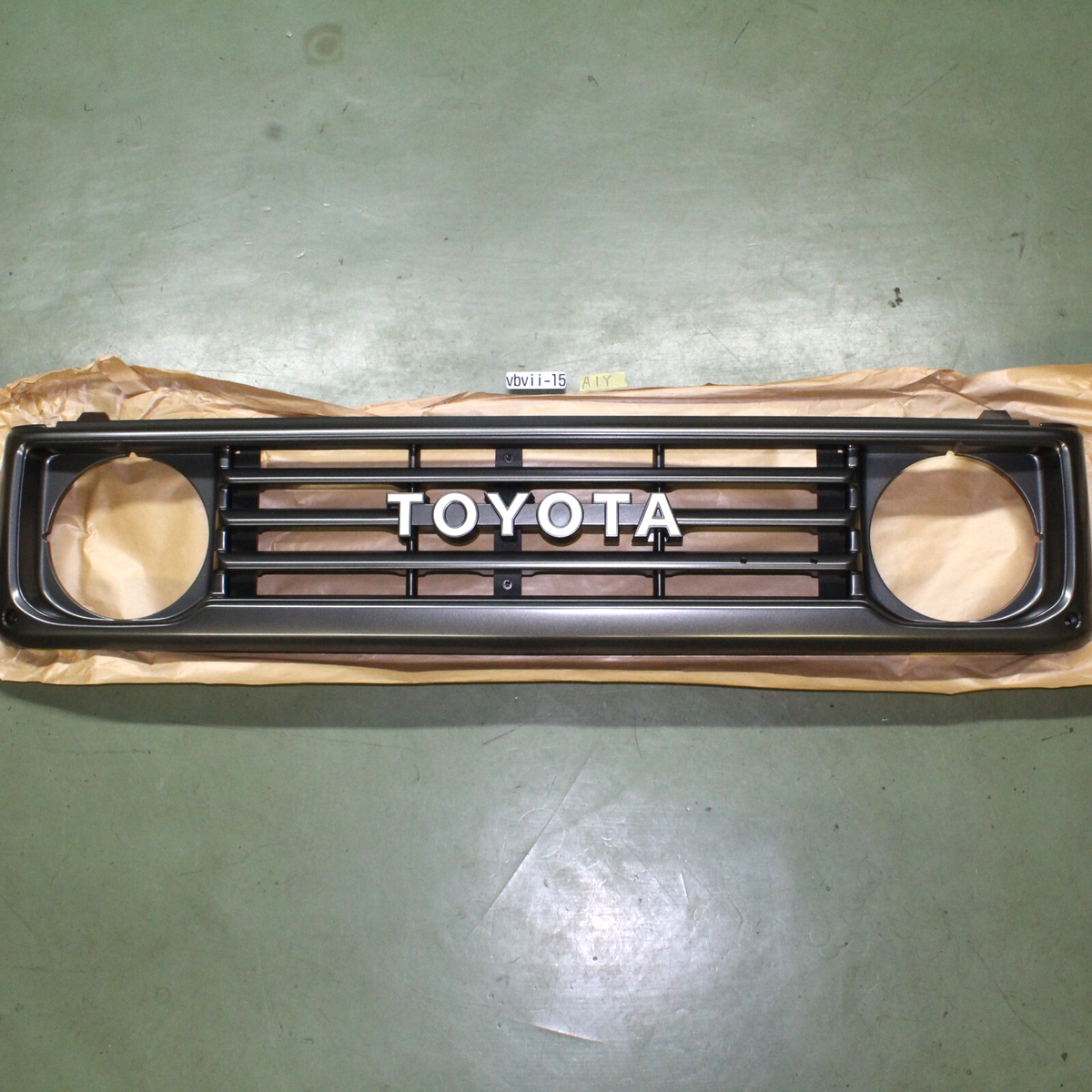 Toyota Genuine Land Cruiser 70 HZJ7# 4.2L 3.5L Front Radiator
