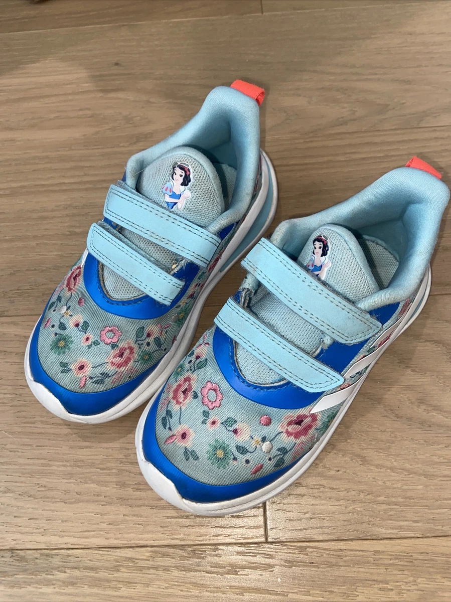 Snow white best sale sneakers