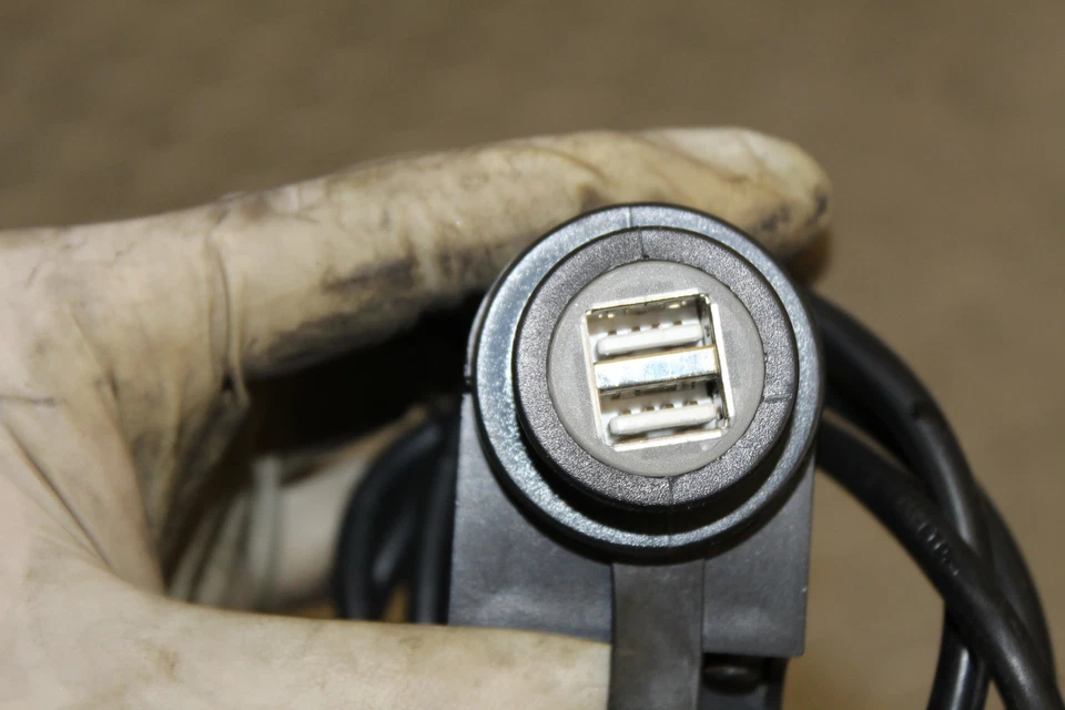 1998 HONDA VALKYRIE 1500 GL1500CT TOUR ACCESORIO ENCHUFE ENCHUFE Foto 3 de 4