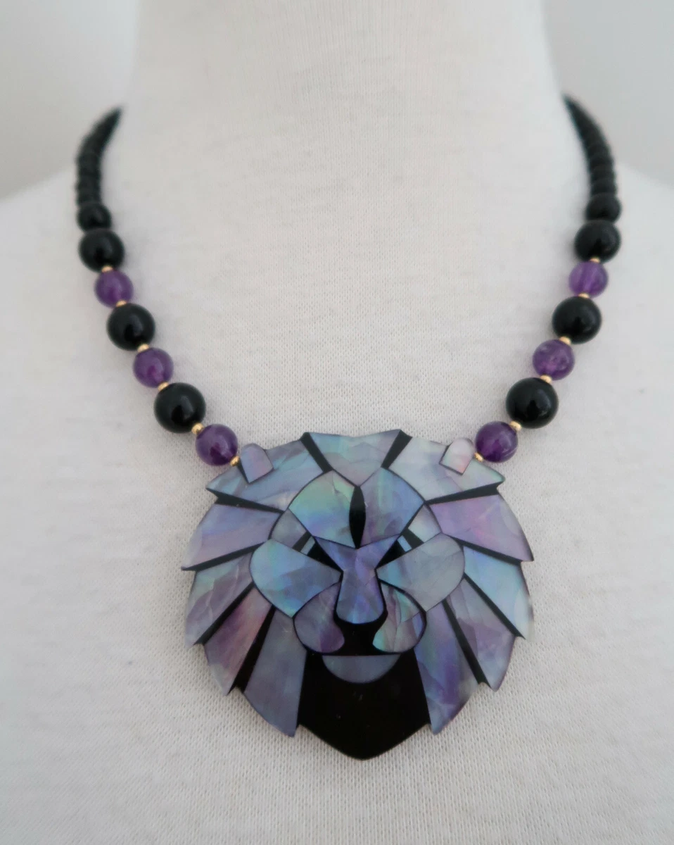 Lee sands lion head necklace sale