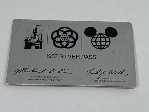 Vintage 1987 Disneyland Cast Member Silver Pass Card - Passholder