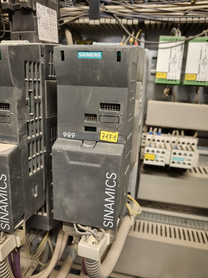 Siemens SINAMICS G120 PM240 Power Module 240 380-480 V 6SL3224-0BE13-7UA0
