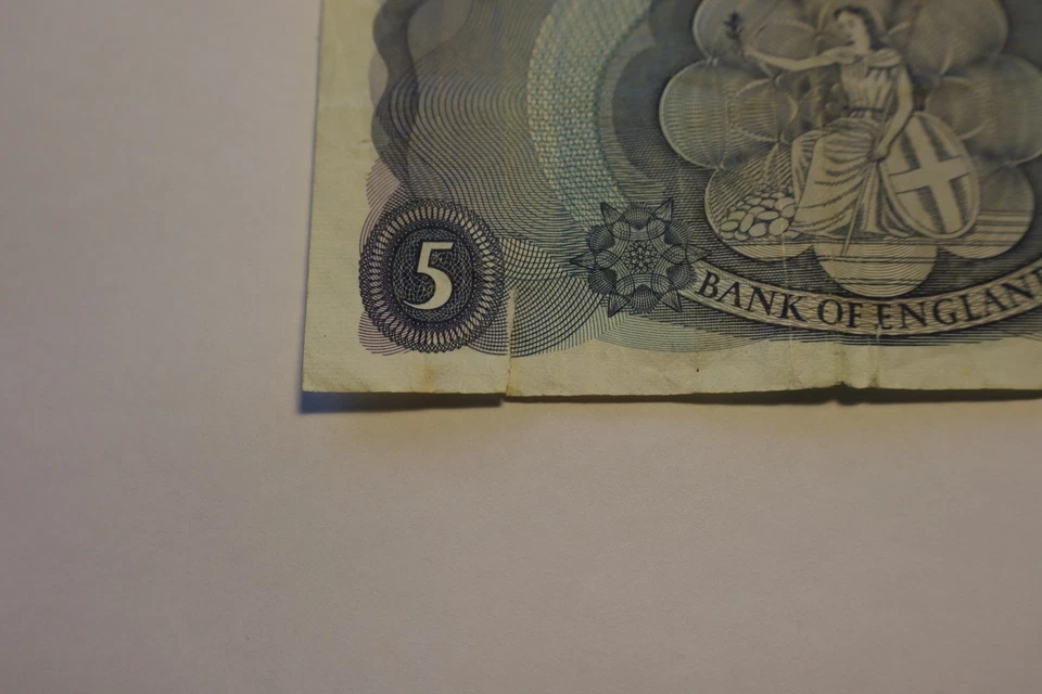 GREAT BRITAIN 5 POUNDS 72B 849161 QUEEN FORDE SIGN GB UK MONEY BILL BANK NOTE - Image 3 of 4