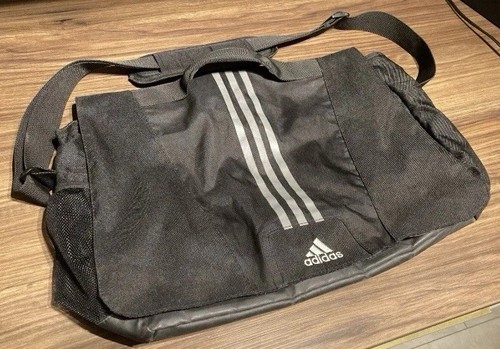 Adidas Large Black MessengerShoulder Bag Adjustable Strap 40 x 35 × 13 cm