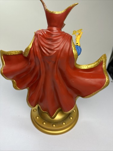 DIAMOND SELECT DOCTOR STRANGE DR. MARVEL GALLERY STATUE PVC LOOSE MARVEL COMICS - Picture 8 of 11