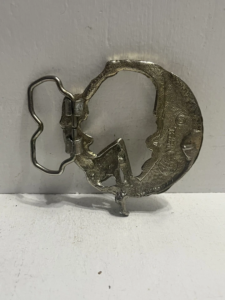 - Mujer Desnuda Tocando Luna Vintage Hebilla de Cinturón Hippy Foto 2 de 3