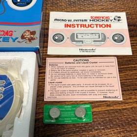 Nintendo Game & Watch Donkey Kong Hockey HK-303 Micro vs. System with Box Unused