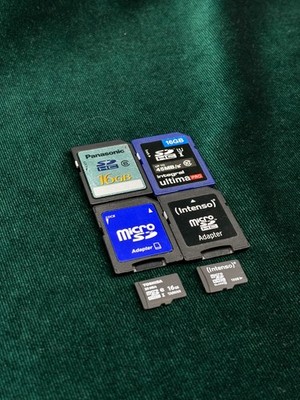 Lot 13 SD Memory Cards and 2 MMC MultiMediaCard Cards