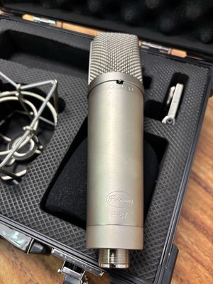 Peluso P-87 Solid State Microphone System Mic, Case, Shockmount