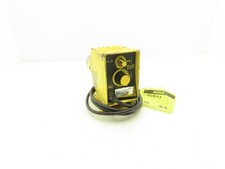 Bomba dosificadora electrónica Milton Roy 0,21 GPH 150 PSI 120V