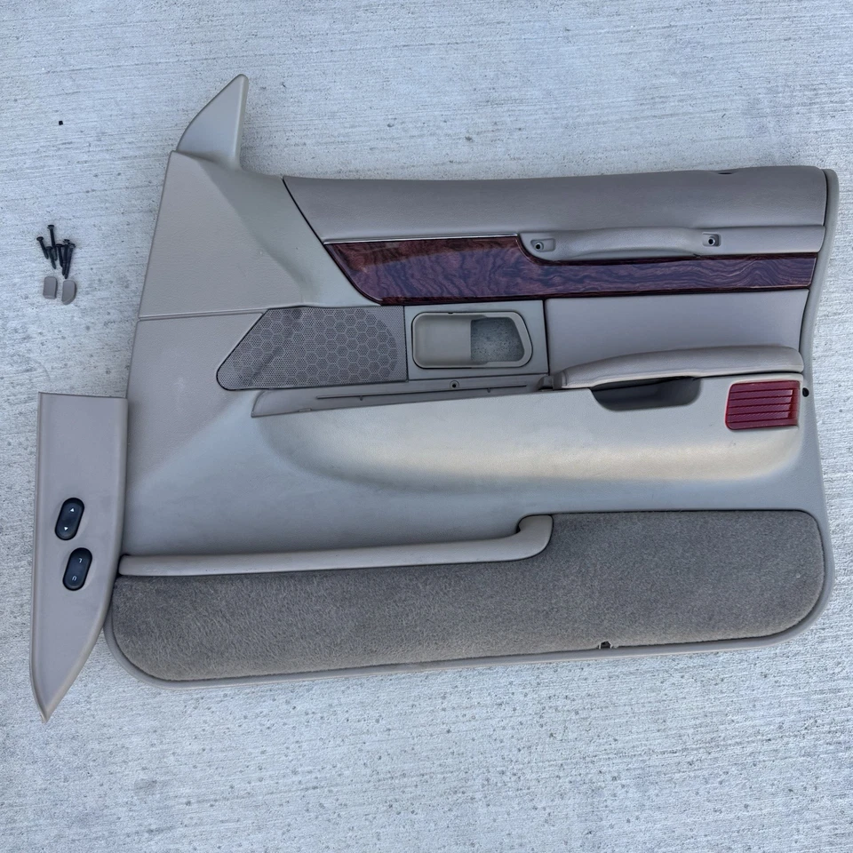 Juego de molduras de panel de puerta Mercury Grand Marquis 1998-2002 derecha beige tostado grano de madera Foto 3 de 4