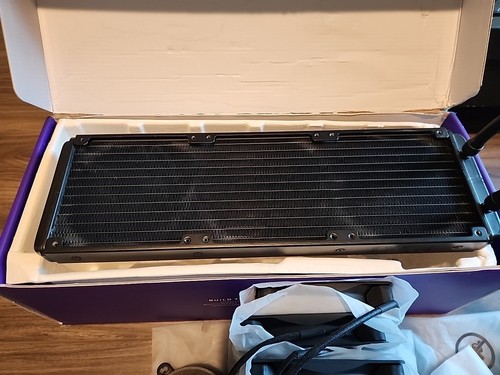 NZXT Kraken Elite 360mm 2024 Radiator Liquid Cooler (3 x 120mm F Fans) - Afbeelding 6 van 9