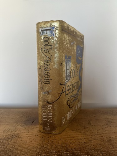 Fool's Assassin - Robin Hobb - UK 1st edition hardback 2014 - Picture 2 of 16