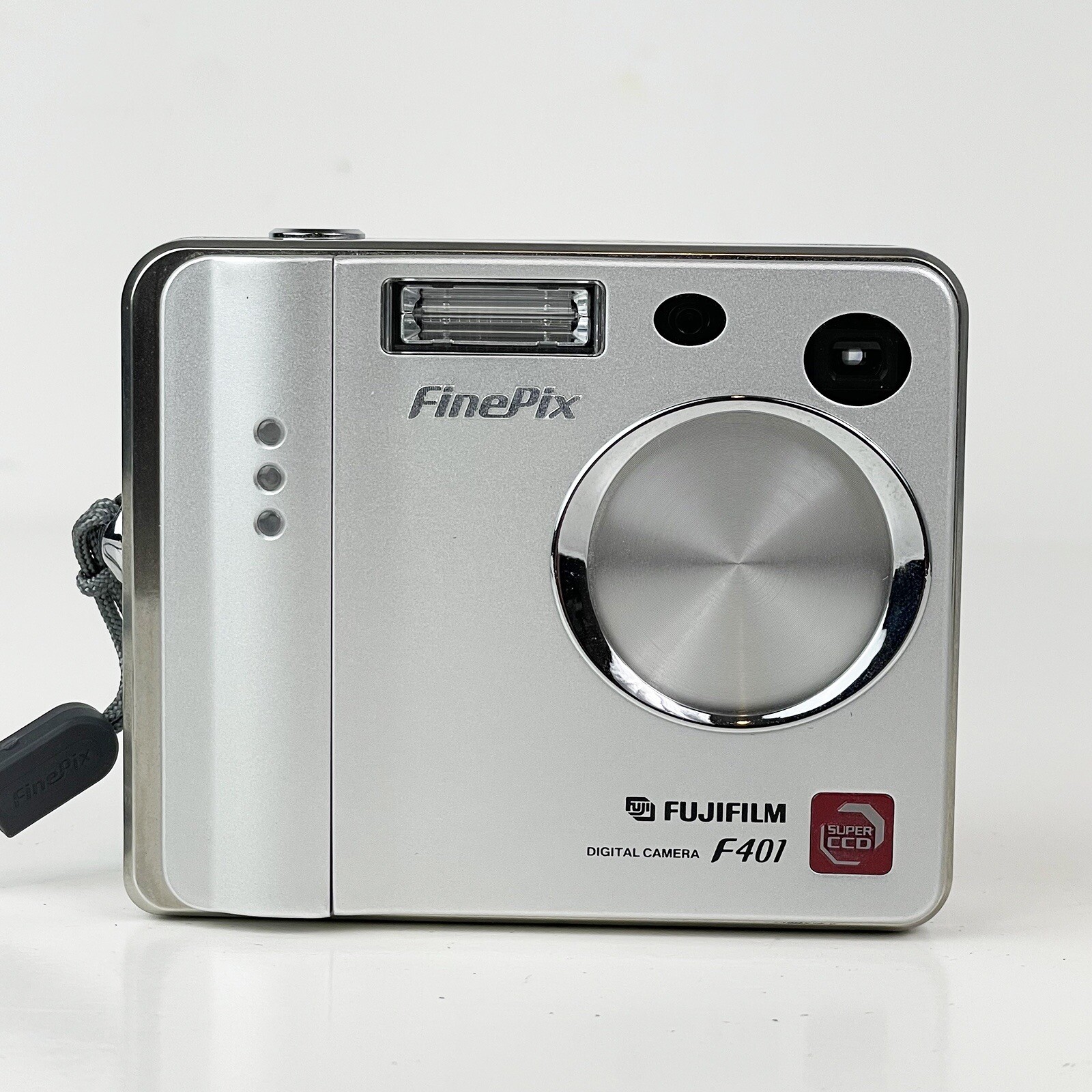 Fujifilm FinePix F401 2.1MP Digital Camera w/ Battery And SmartMedia Card - Ex