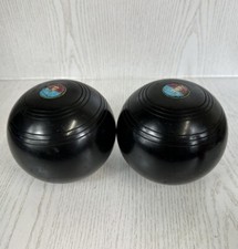 Vintage Pair Of henselite supergrip bowls size 4
