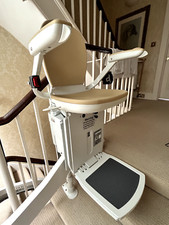 Preloved  Acorn 180 T565 Curved Stairlift fitted with 12m warranty