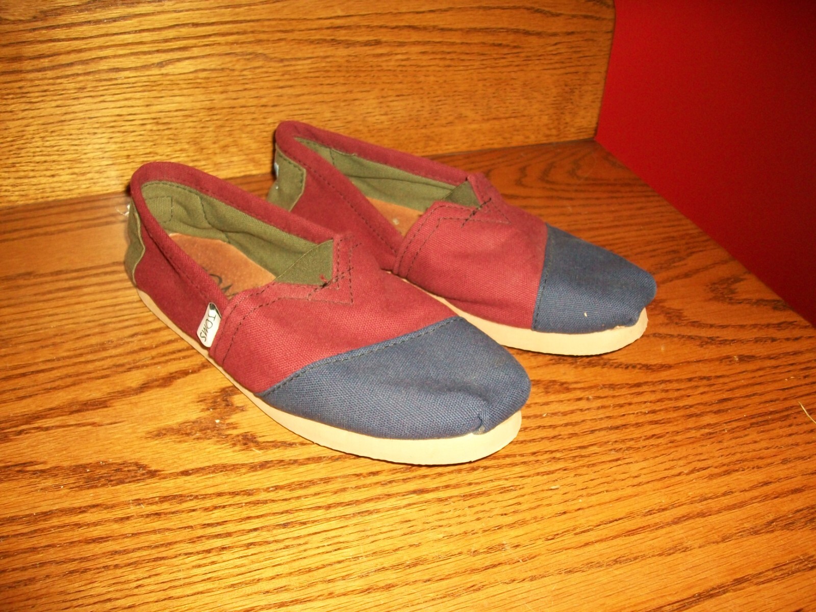 Toms Multi colored Canvas Classics flat shoes rou… - image 1