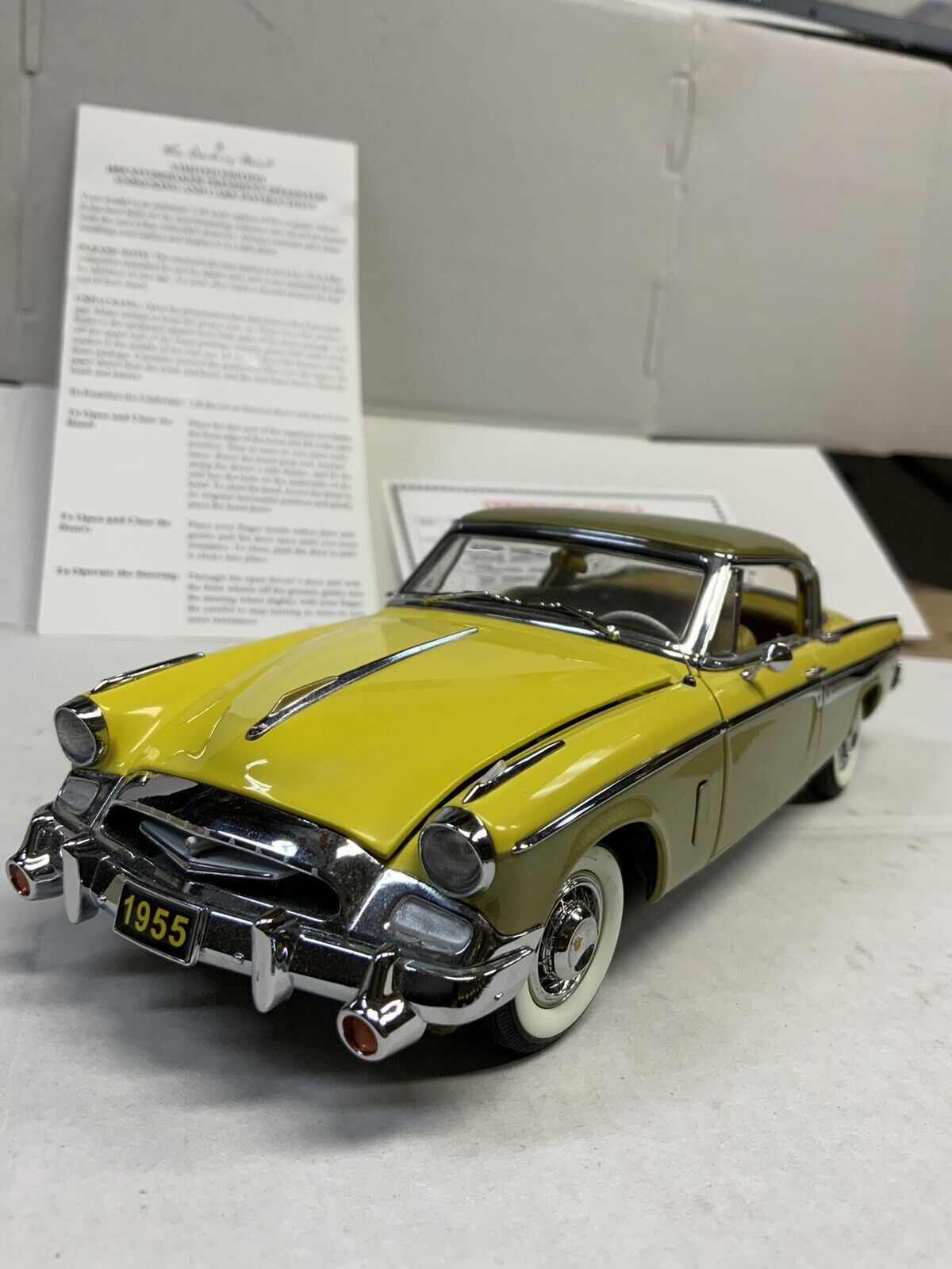 The Danbury Mint 1955 Studebaker President Speedster Coupe Linmited Edition 1:24