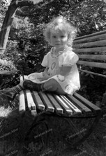 negativ-Kranenburg-Land-Leute-Mann-cute little Girl-1940-WW2-Sitzbank-30