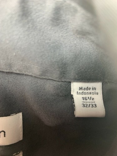 Camisa con botones Calvin Klein para hombre - Gris -16 1/2 32/33 - Elástica Calce ajustado Usada en Excelente Condición - Imagen 6 de 9